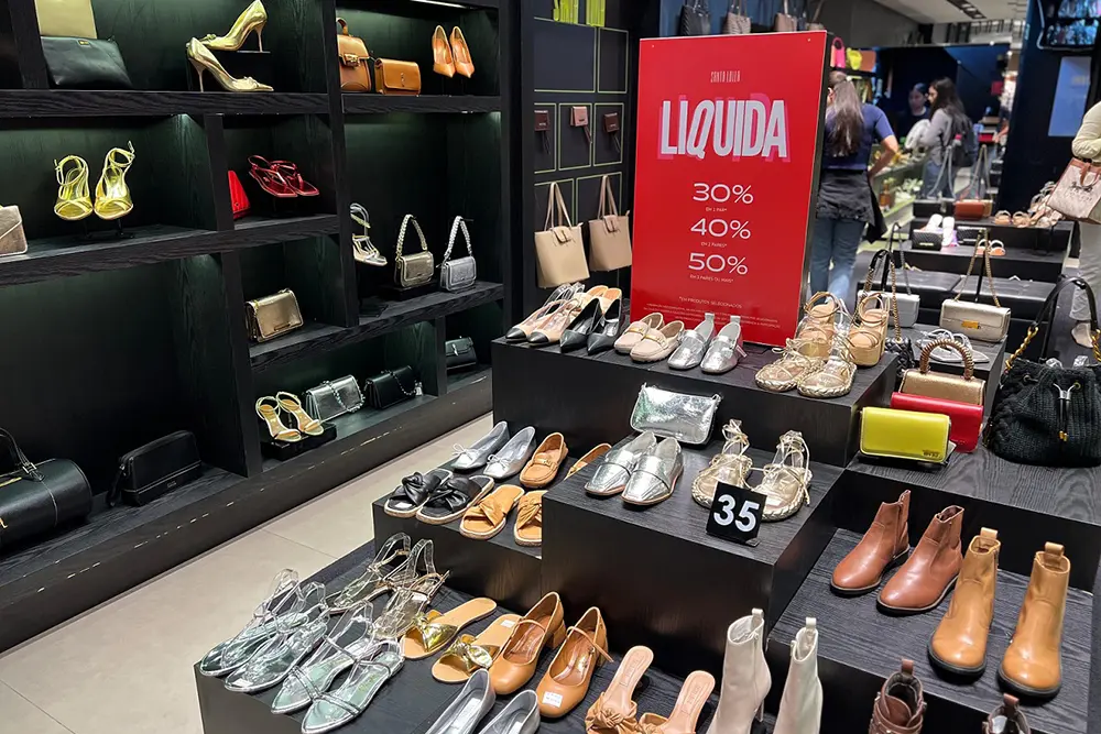 Comércio de Curitiba inicia as liquidações de verão 3 liquidações de verão