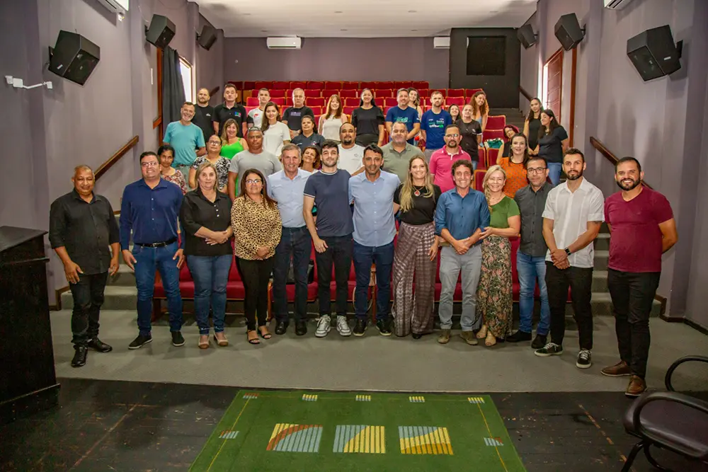 Prefeito Marquinhos reúne equipe da Secretaria de Cultura, Esporte e Lazer 9 Prefeito Marquinhos