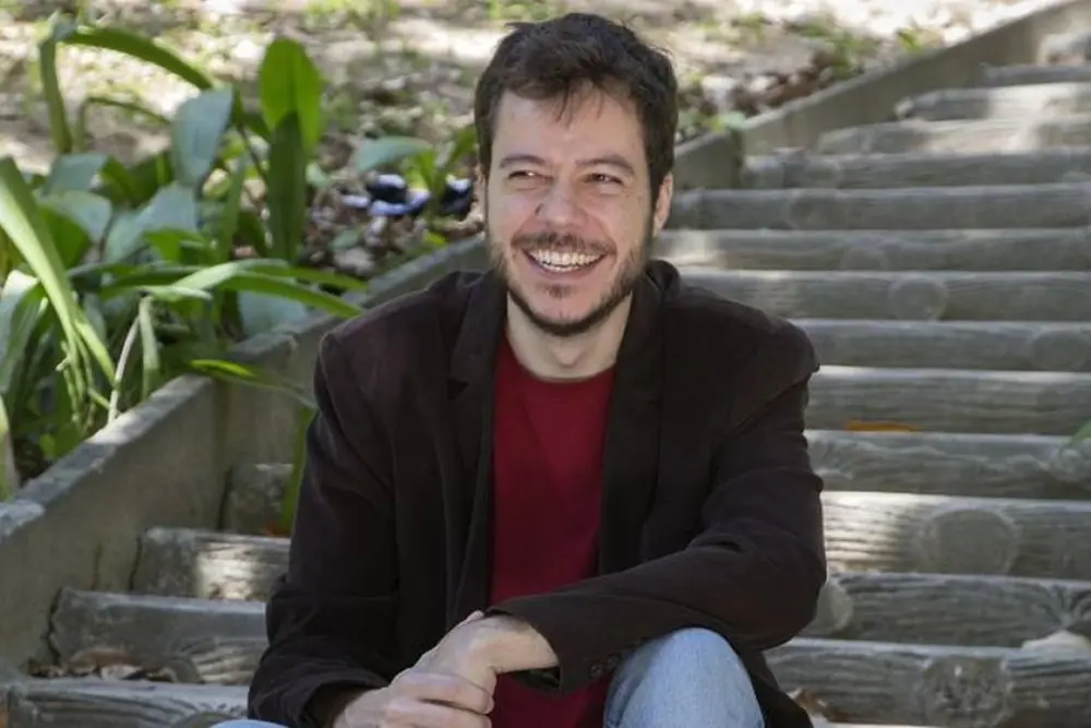 João Cavalcanti, filho de Lenine, em show inédito de samba no Tal do Quintal em Curitiba 5 João Cavalcanti