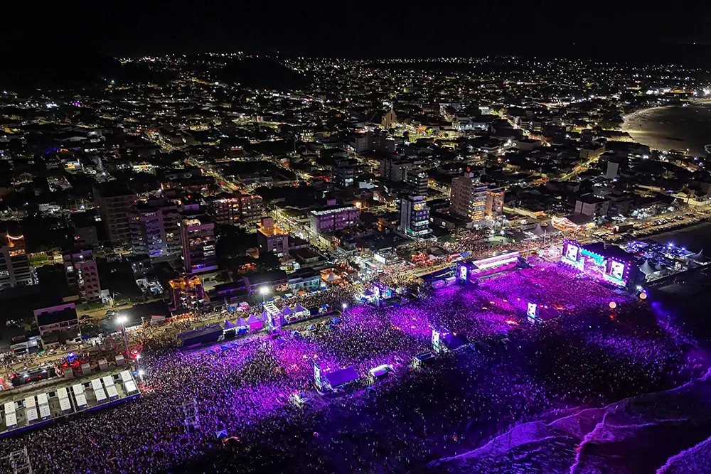 Shows do Verão Maior Paraná atraíram 1,8 milhão de pessoas 4 Verão Maior Paraná