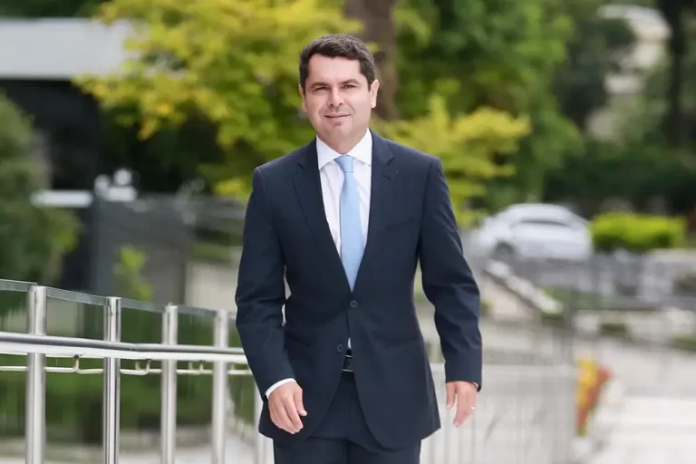 Alexandre Curi