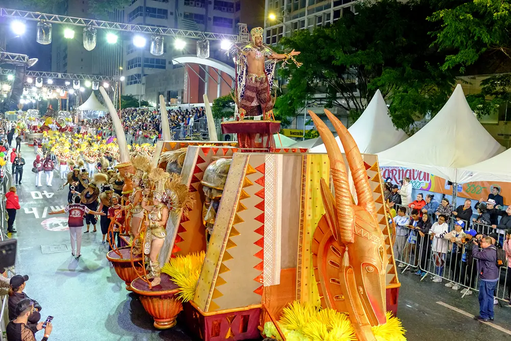 Confira a programação das maiores festas de Carnaval do Estado do Paraná 3 Carnaval do Estado do Paraná