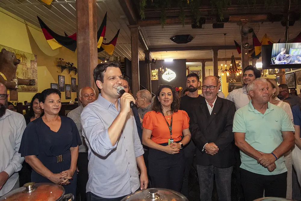 Lojistas recebem prefeito Eduardo Pimentel em almoço de boas-vindas 4 prefeito Eduardo Pimentel