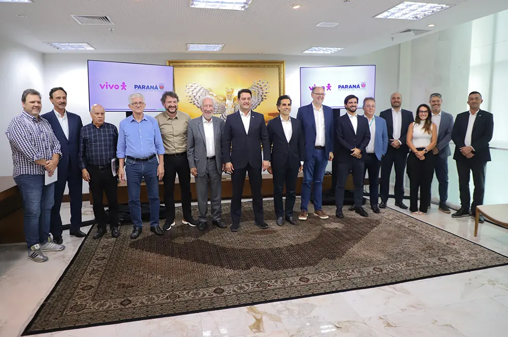 Ratinho Junior recebe presidente da Vivo e discute ampliação de conectividade no Paraná 7 conectividade no Paraná