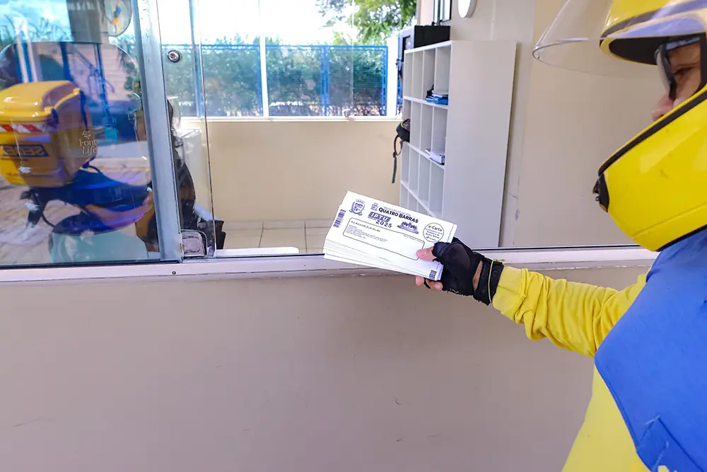 Prefeitura de Quatro Barras inicia entrega dos carnês de IPTU 2025 8 IPTU 2025