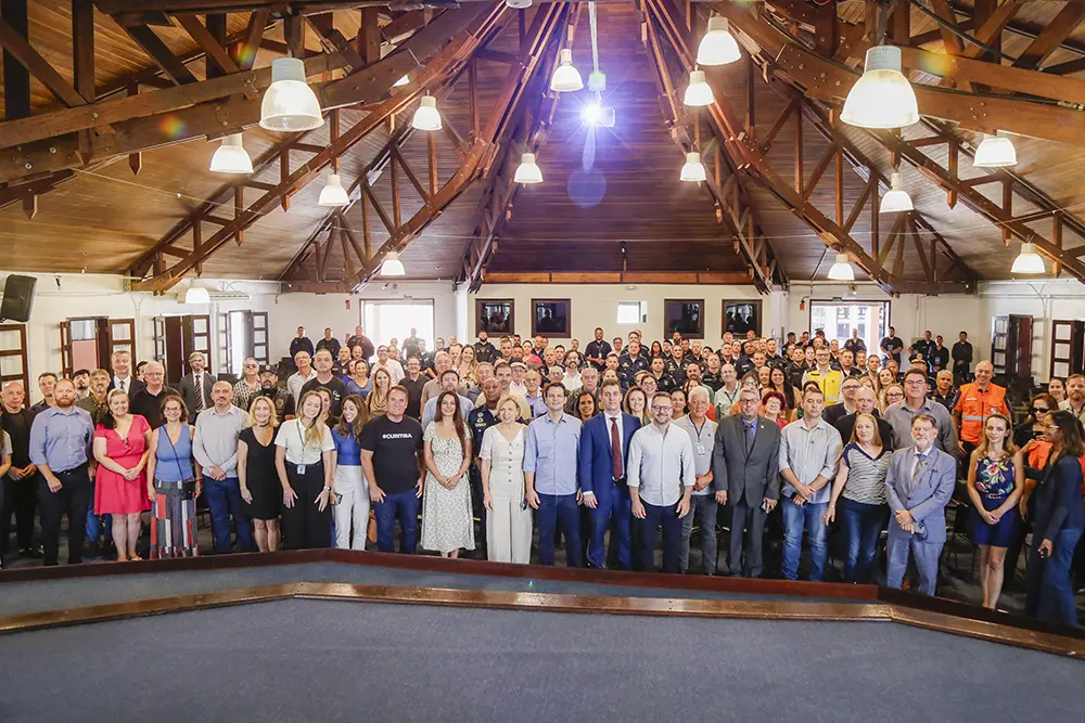 Prefeito de Curitiba anuncia criação de conselho e reforça papel da comunidade na segurança da Capital 6 segurança