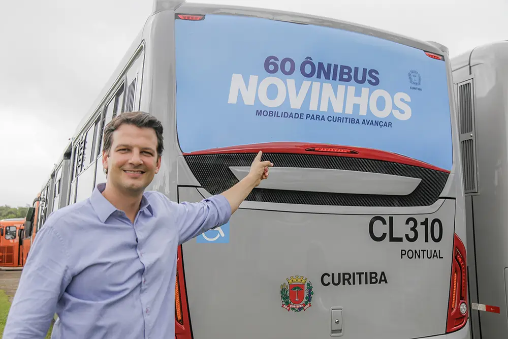 Eduardo Pimentel entrega 60 ônibus para a frota do transporte coletivo de Curitiba 9 pimentel