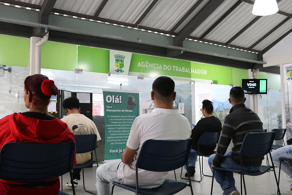 Pinhais teve saldo positivo de 2.211 novas vagas de emprego em 2024 5 2.211 novas vagas de emprego