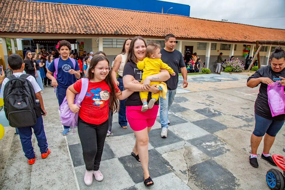 Alunos da Rede Municipal de Piraquara retornam às aulas para mais um ano letivo 7 Piraquara
