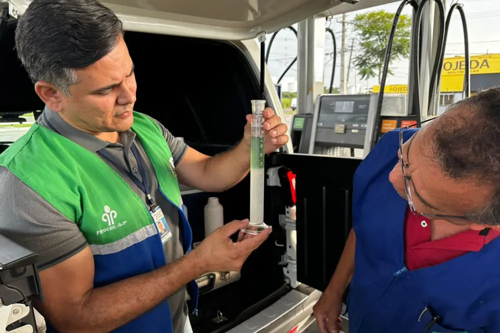 Procon SJP e ANP fiscalizam postos de combustíveis 2 postos de combustíveis