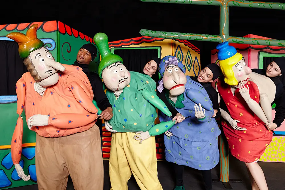 Neste final de semana tem peça gratuita do Festival de Curitiba no Sesi Portão 2 Cocô de Passarinho