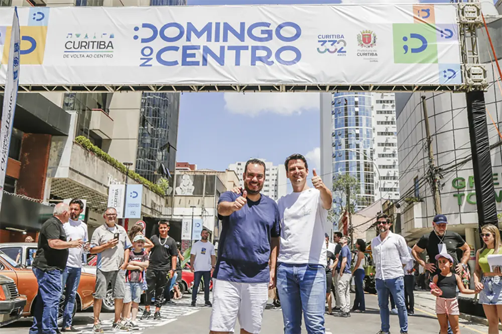 Domingo no Centro leva a população à Rua Emiliano Perneta e abre a programação de aniversário de 332 anos de Curitiba 2 Prefeito Eduardo Pimentel lança o programa Domingo no Centro. Curitiba, 09/03/2025. Foto: Pedro Ribas/SECOM