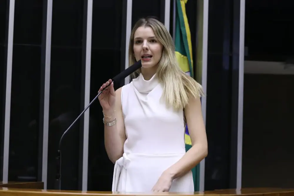 Pacientes com câncer podem ter isenção de IPI na compra de carros novos 2 deputada Luísa Canziani