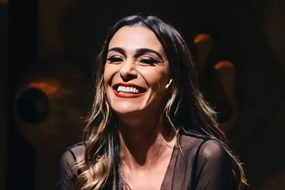 Mônica Martelli retorna a Curitiba com o sucesso "Minha Vida em Marte" 5 Mônica Martelli