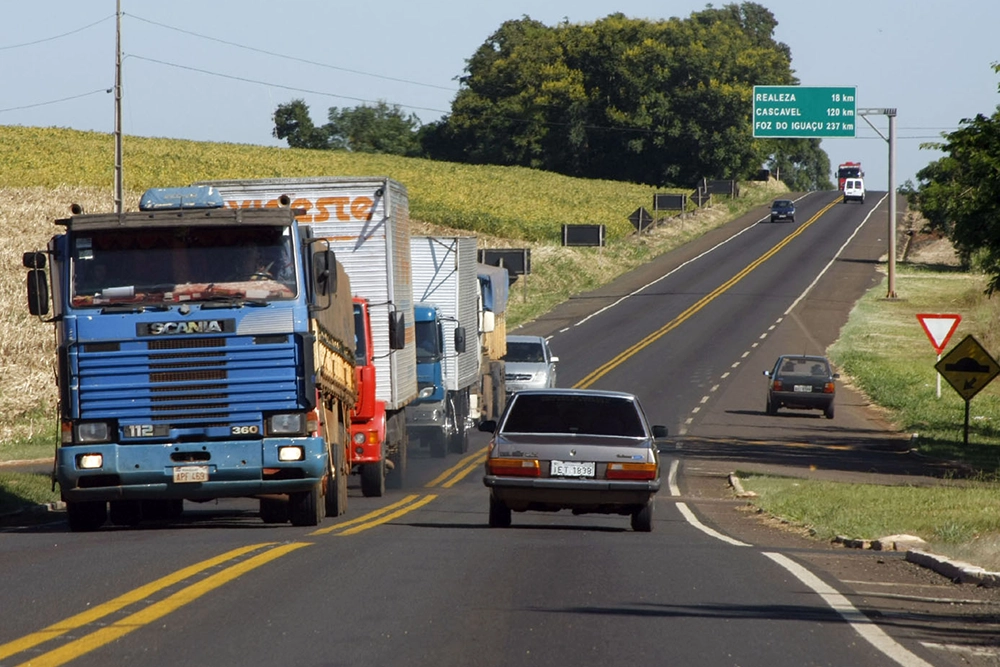 Acostamentos obrigatórios em novas rodovias do Paraná 7 Acostamentos obrigatórios