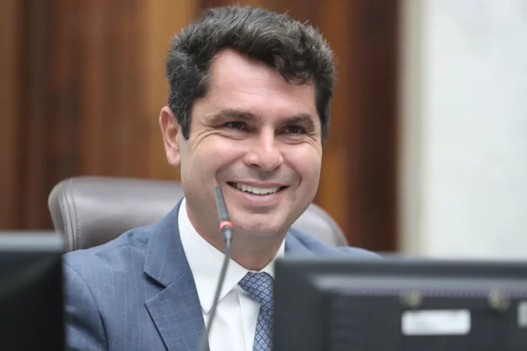alexandre curi