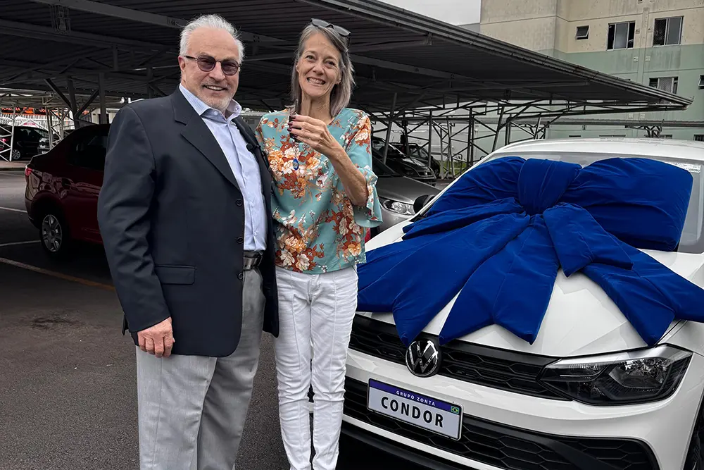 Emoção e felicidade marcam entrega de carros da campanha Condor 4 campanha Condor