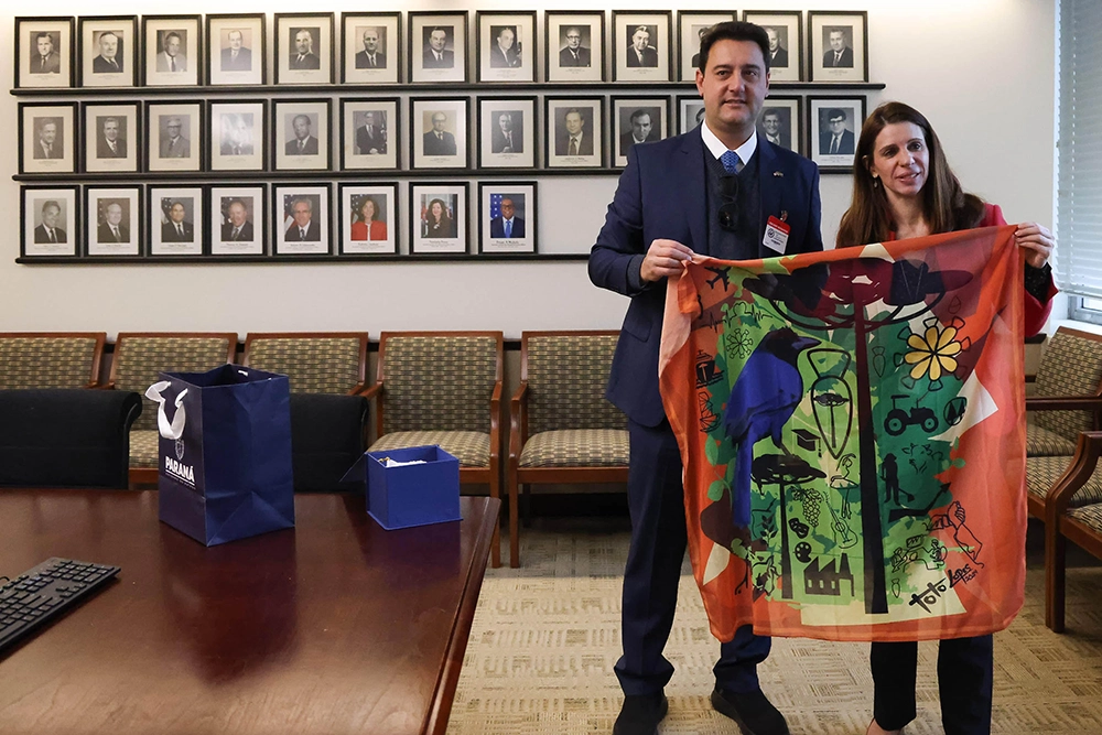 Ratinho Junior se reúne com diplomata para iniciar cooperação na segurança com Estados Unidos 3 Ratinho Junior