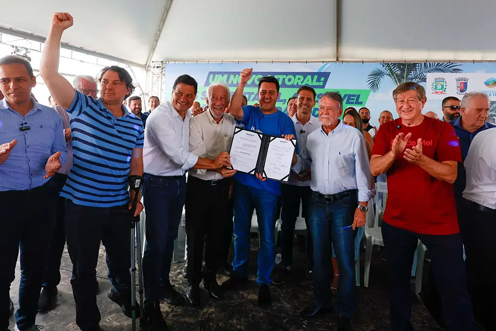Ratinho Junior entrega licenças para início das obras de tratamento de esgoto na Ilha do Mel 3 Ratinho Junior