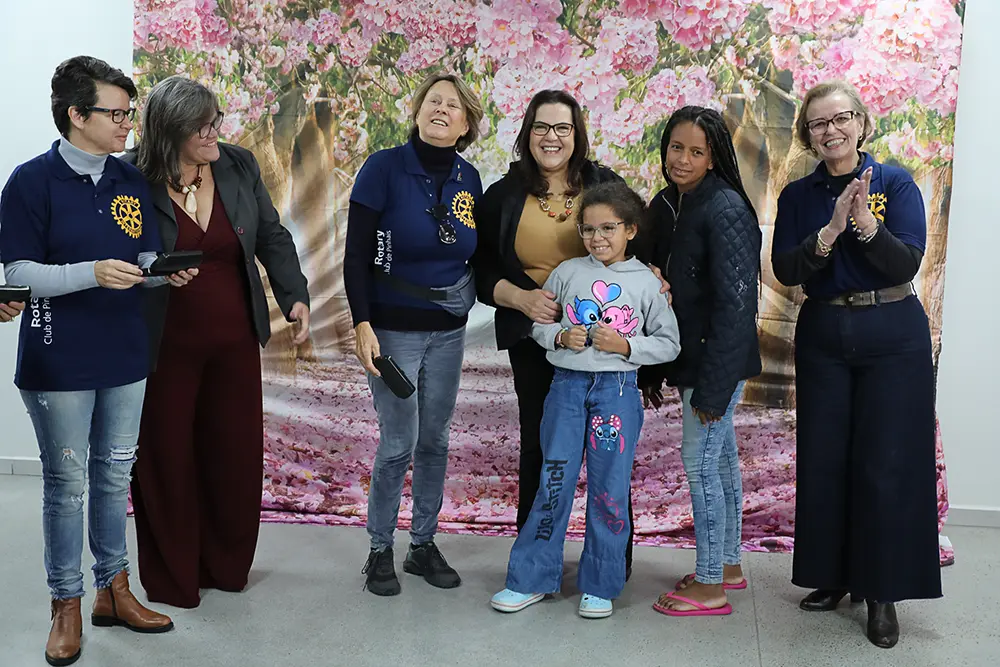 Projeto Boa Visão entrega óculos para crianças do ECC em Pinhais 3 Entrega de Óculos