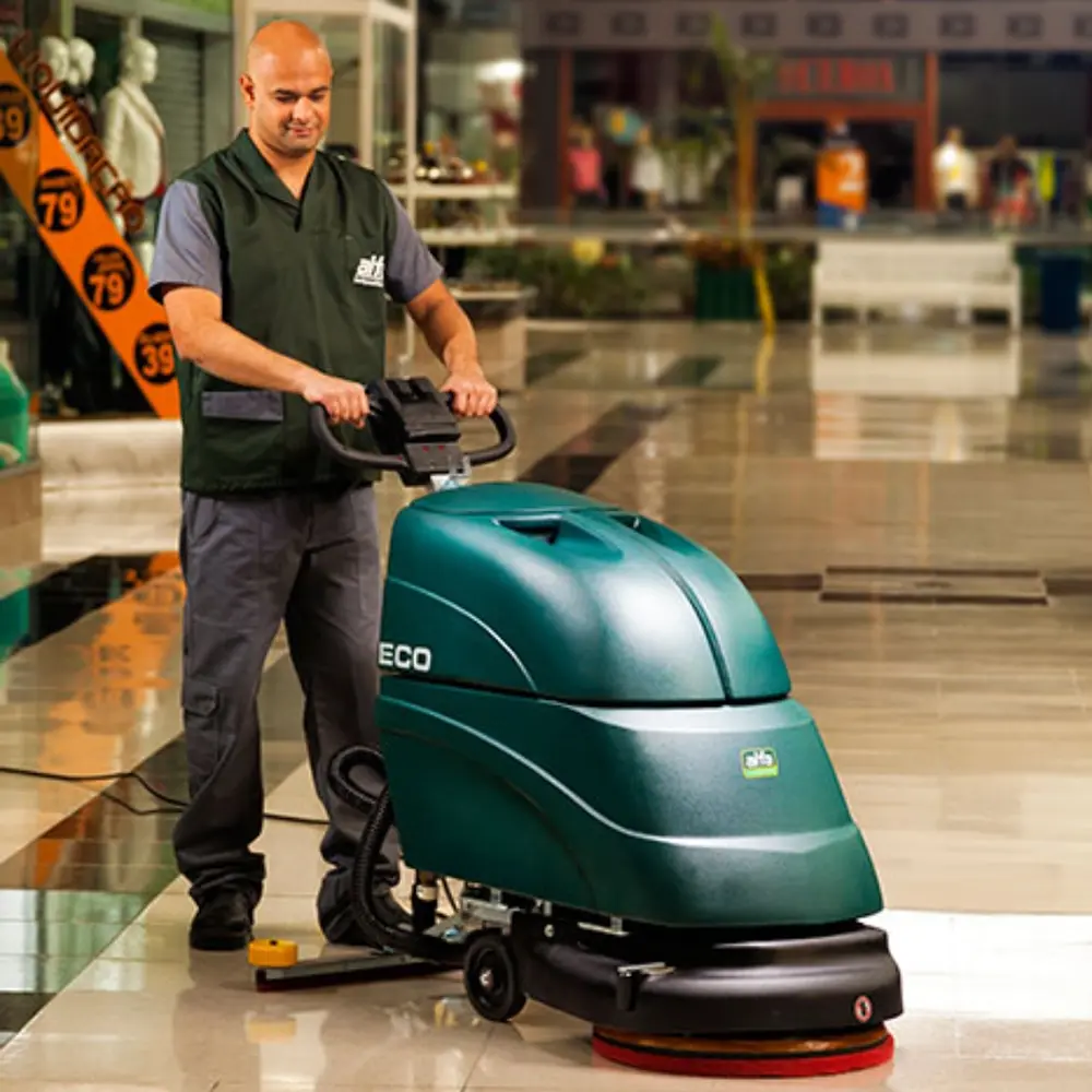 Aeroportos do Paraná seguem com higiene reforçada pós-pandemia, destaca parceria CCR e Copapel 4 Limpeza em aeroportos_divulgação