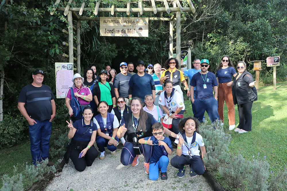 Pinhais celebra Dia Mundial das Abelhas com tour por Jardins de Mel e Trilhas Sensoriais 6 Tour Dia Mundial das Abelhas