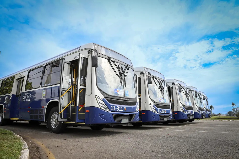Nova linha de ônibus Caminho do Vinho começa a circular em SJP neste sábado 5 caminho vinho