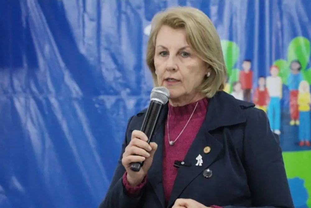 Deputada Márcia Huçulak elogia evolução da saúde via SUS e destaca desafios em Conferência 3 Márcia Huçulak