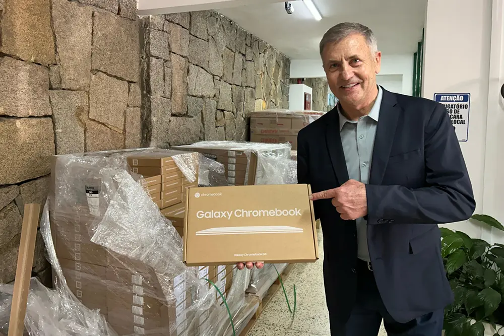 Luizão Goulart garante mais R$ 9 milhões em investimentos tecnológicos para Educação no Paraná 3 luizao goulart