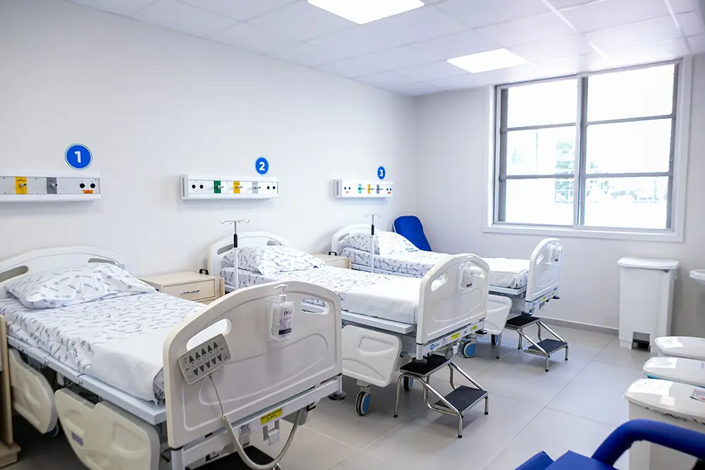 Paraná abre 58 novos leitos para síndromes gripais em meio ao aumento de internações sazonais 3 novos leitos