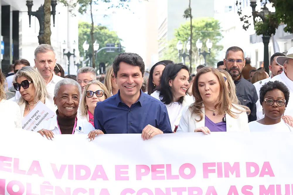 3ª Caminhada Contra o Feminicídio: Paraná mobiliza 180 municípios e parlamentares em luta 3 Caminhada do Meio-Dia