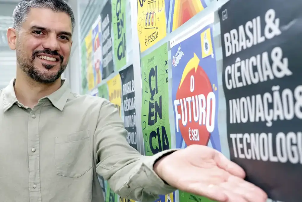 Inteligência artificial é vetor “inevitável” de mudança nas escolas, diz especialista 3 Luciano Meira