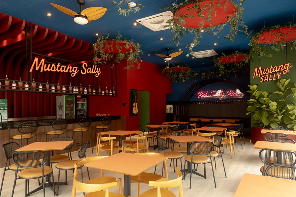 Mustang Sally inaugura nova unidade com arquitetura fascinante na Rua da Música, em Curitiba 6 Mustang_Sally