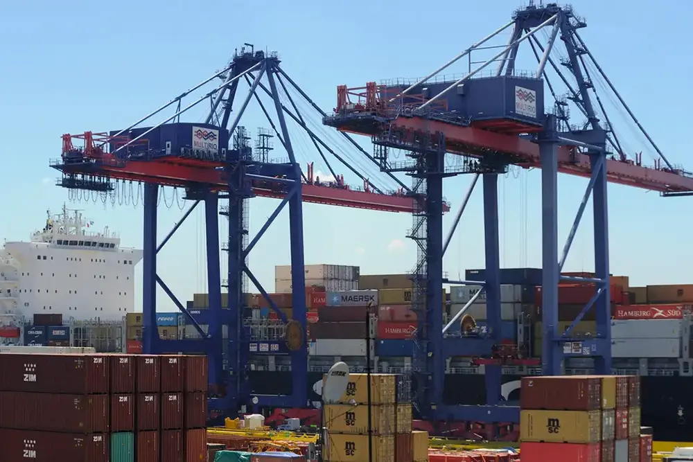 Portos brasileiros batem recorde histórico com 532 milhões de toneladas movimentadas em 2025 2 Portos brasileiros