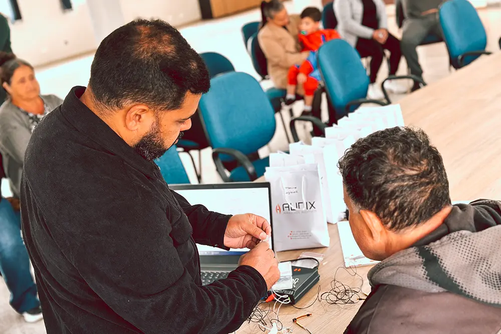 Campina Grande do Sul entrega aparelhos auditivos e promove inclusão de moradores 9 campina grande do sul