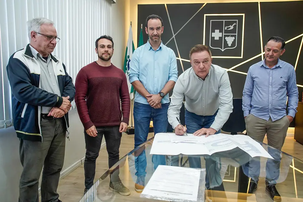Prefeito de Colombo autoriza obras de acessibilidade no Terminal Maracanã 6 colombo helder lazarotto