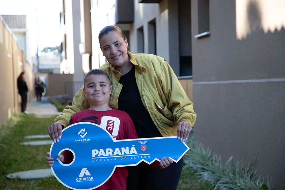 Famílias de Pinhais recebem apartamentos de residencial viabilizado com apoio do Estado 3 residencial_castellani_-_pinhais_-09