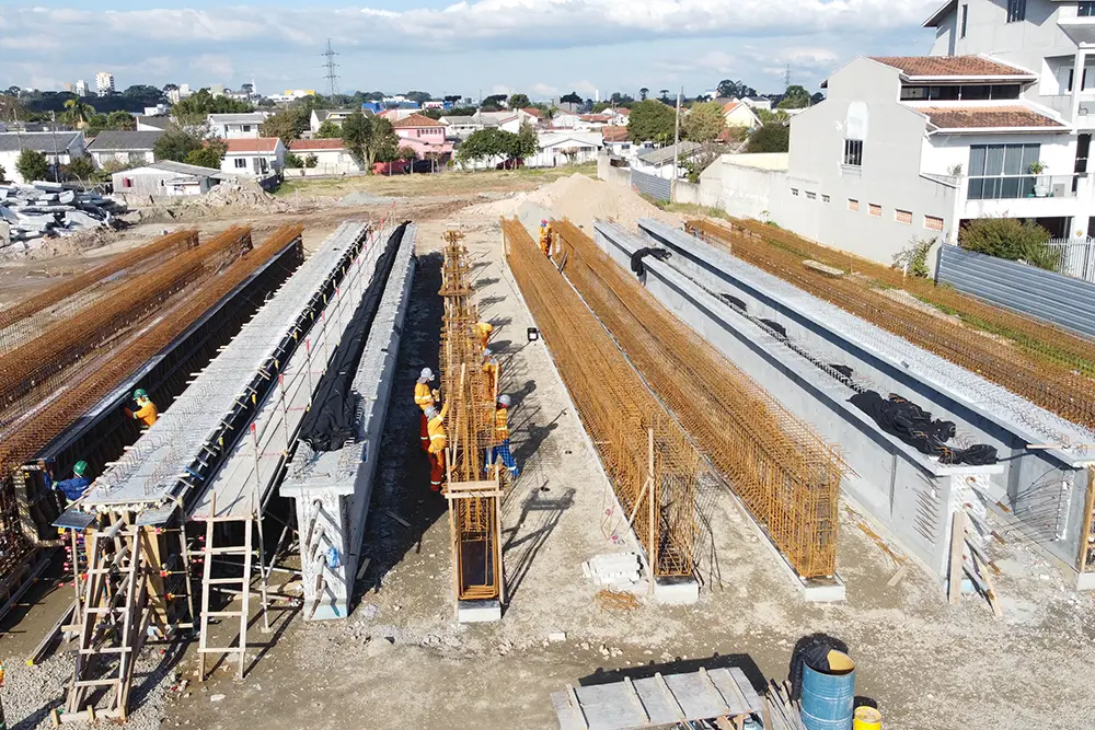 Construção do Viaduto Curitiba-Pinhais avança com produção de vigas gigantes 7 vigas