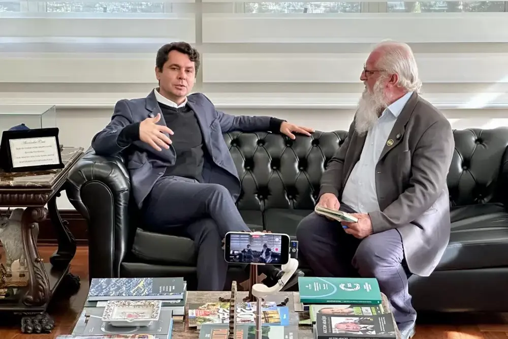 Alexandre Curi detalha avanços e prioridades da Assembleia Legislativa do Paraná 3 Alexandre Curi