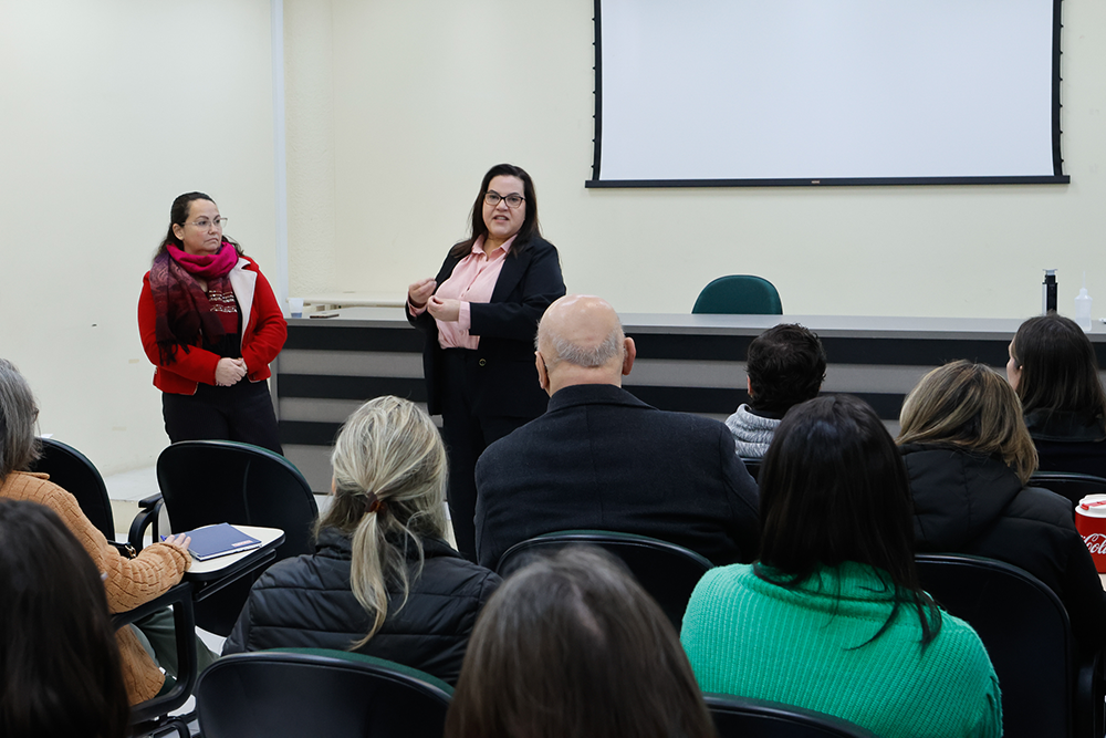 Pinhais fortalece saúde mental com formação de profissionais em parceria com Ministério da Saúde e Fiocruz 2 curso do Ministerio da Saude