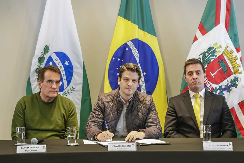 Prefeito Eduardo Pimentel fortalece Programa Vida no Trânsito em Curitiba 1 eduardo pimentel vidas no transito