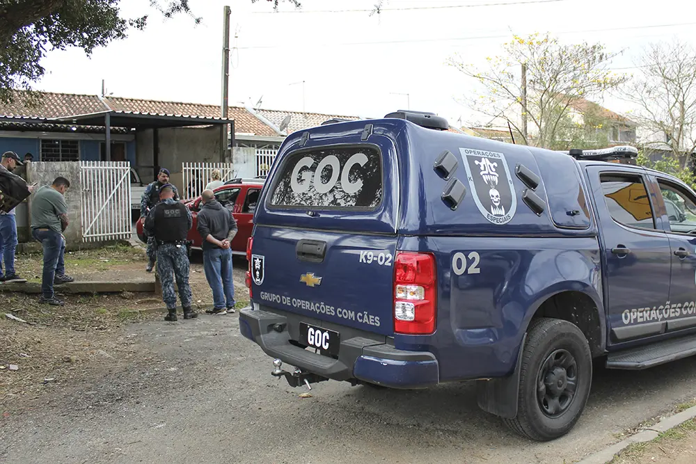 Guarda Municipal e Polícia Civil prendem suspeito de furto de baterias 2 furto baterias