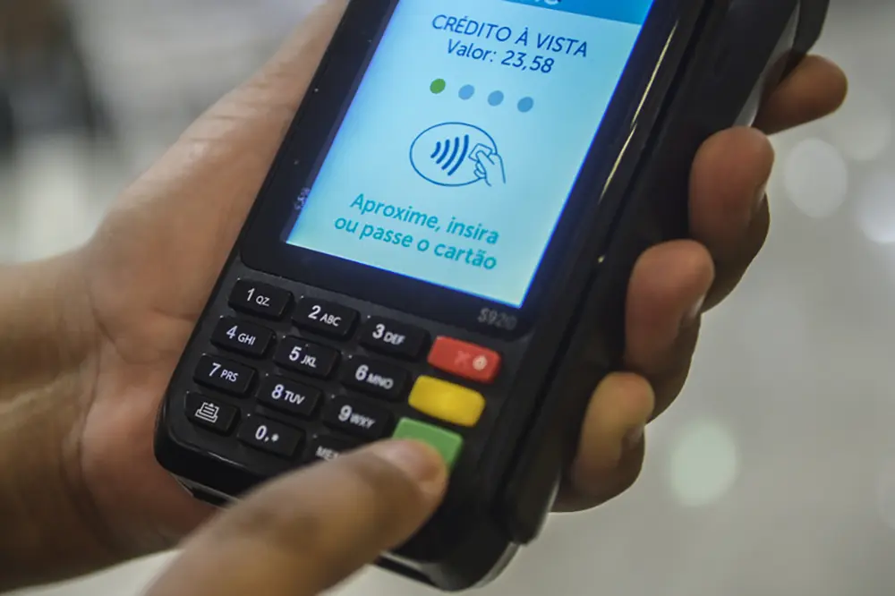 Dia dos Pais: ABBC alerta para os golpes mais comuns 6 golpes