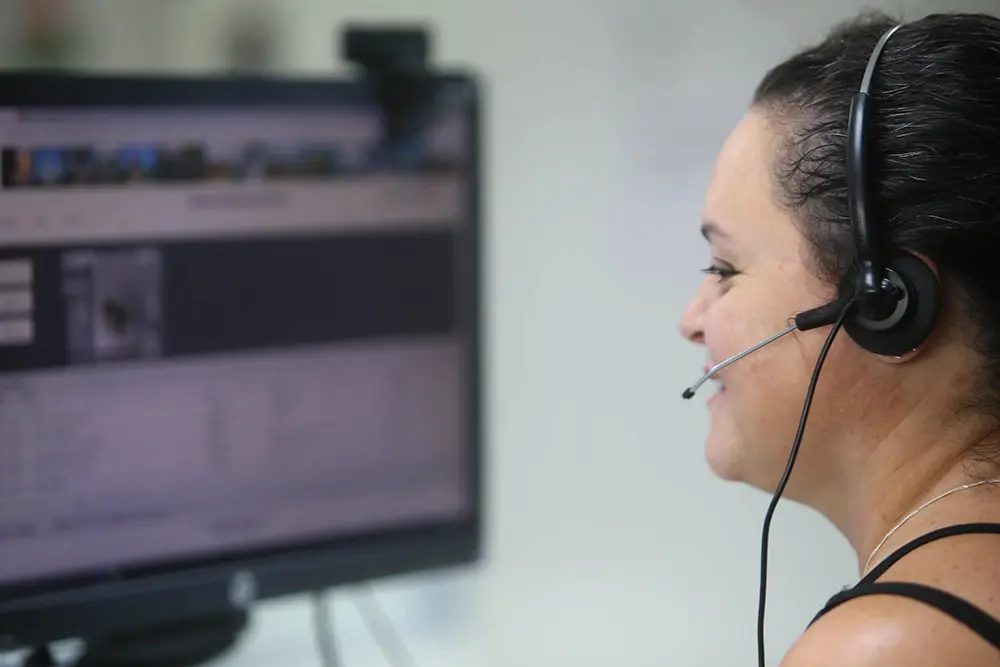 Procon-PR notifica Senacon para manter obrigatoriedade do prefixo 0303 em chamadas de telemarketing 2 telemarketing_3_de_4