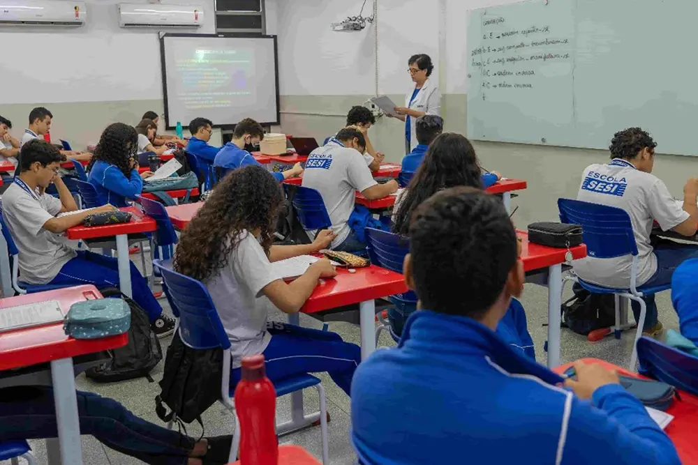 Programa reduz defasagem e melhora aprendizagem em Matemática, no Ensino Médio 6 Ensino Médio