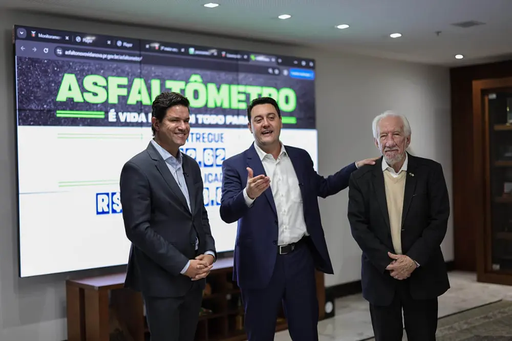 Ratinho Junior lança Asfaltômetro para transparência em obras do programa 'Asfalto Novo, Vida Nova' no Paraná 2 ratinho junior asfaltometro