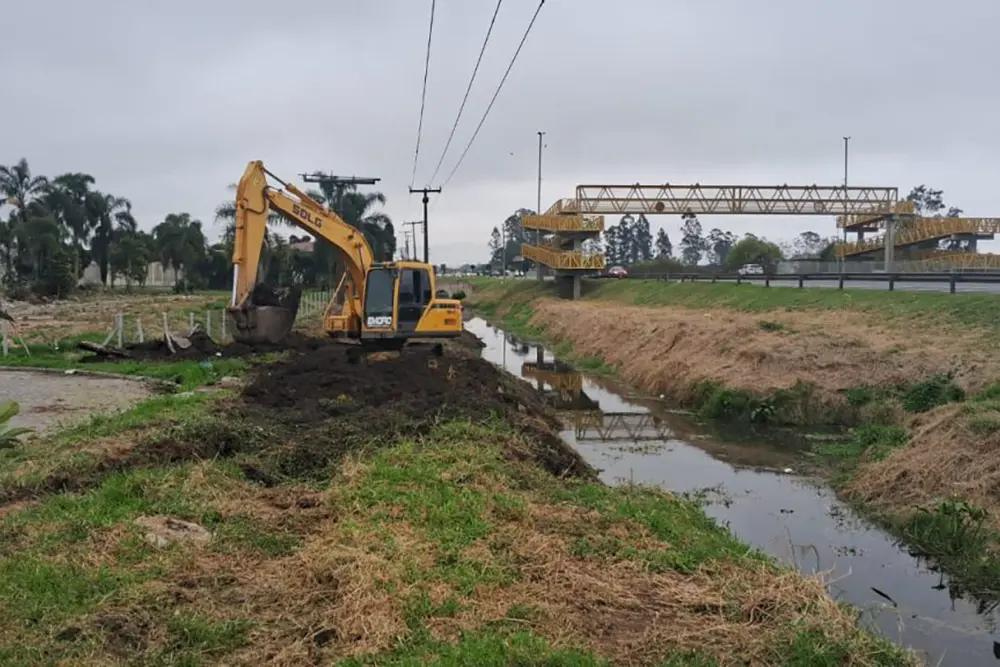 São José dos Pinhais intensifica limpeza de rios para prevenir alagamentos 6 sao jose pinhais 010