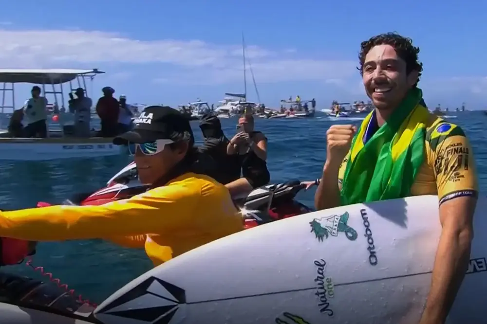 Curitibano Yago Dora é o novo campeão mundial de Surfe 2025 após vitória em Fiji 1 yago dora