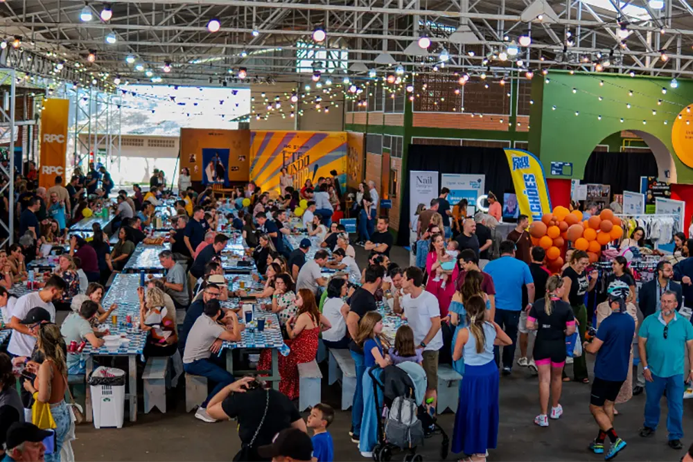 Feira do Negócio Local de Pinhais reúne cultura, gastronomia e solidariedade 5 Foto_Feira Negocio Local Viacredi PINHAIS