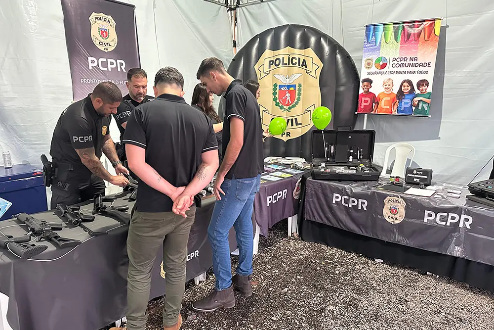 PCPR na Comunidade: mais de 570 atendimentos e foco na emissão da Carteira de Identidade em Antonina e Pinhais 1 PCPR na Comunidade
